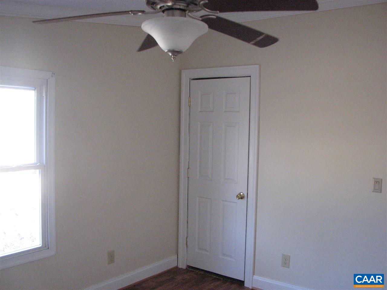 4247 Rising Sun Road Palmyra, VA 22963 - Photo 19 of 31 a view of small space with wooden floor
