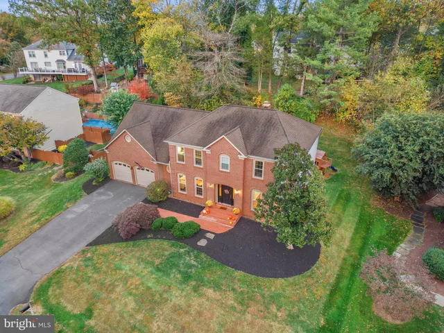 $1,025,000 | 1205 Cameo Court, Herndon, VA 20170