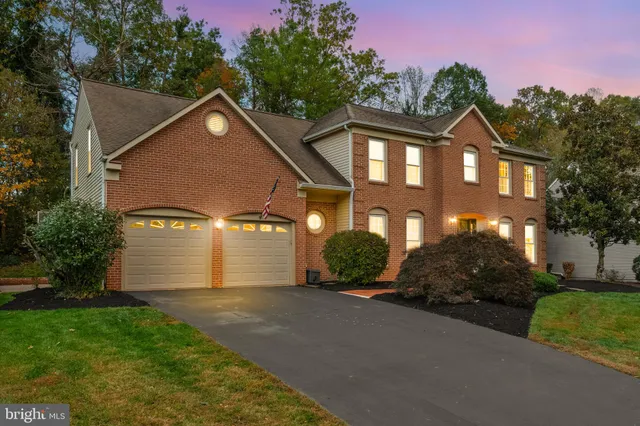 $1,025,000 | 1205 Cameo Court, Herndon, VA 20170