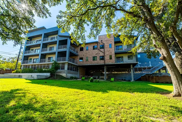 $1,799 | 100 West Mockingbird Lane, Unit 201, Austin, TX 78745