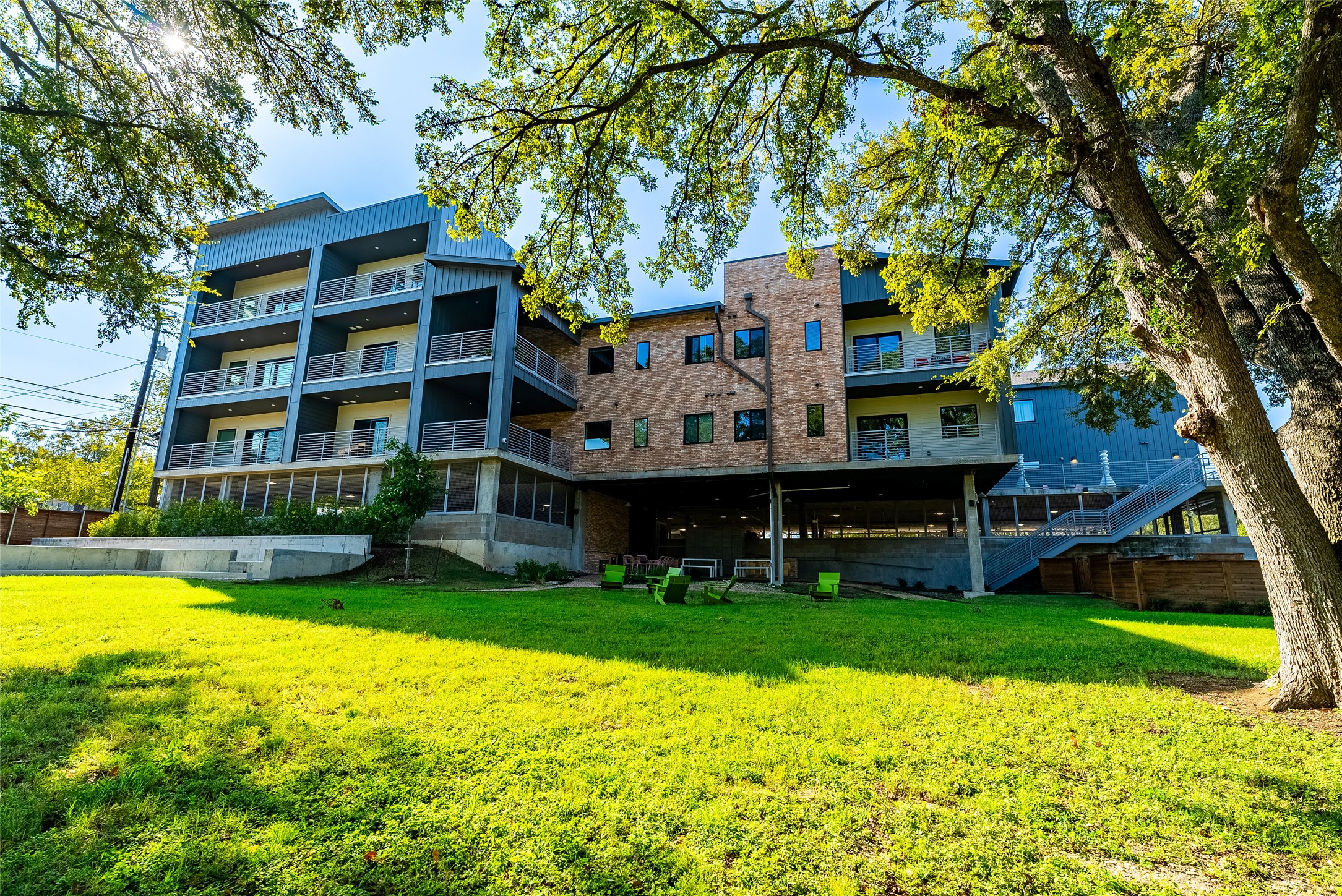 100 West Mockingbird Lane, Unit 201 Austin, TX 78745 - Photo 16 of 16 View of apartment building / complex