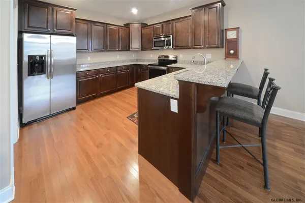$669,400 | 79 Lakepointe Way, Saratoga Springs, NY 12866