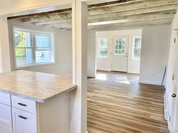 $2,250 | 58 West Dorsey Lane, Unit A, Hyde Park, NY 12538