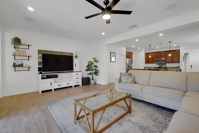 $575,000 | 3755 Edington Drive, Rancho Cordova, CA 95742