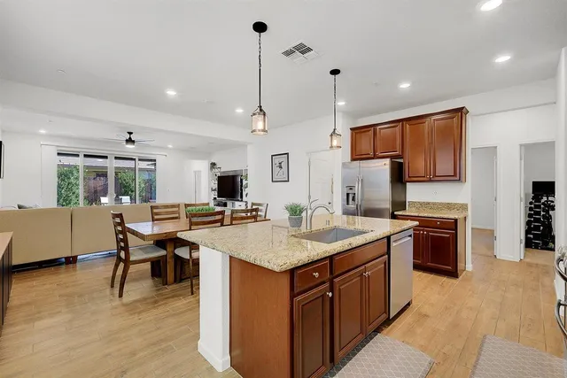 $575,000 | 3755 Edington Drive, Rancho Cordova, CA 95742