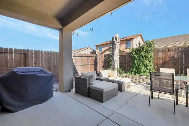 $575,000 | 3755 Edington Drive, Rancho Cordova, CA 95742