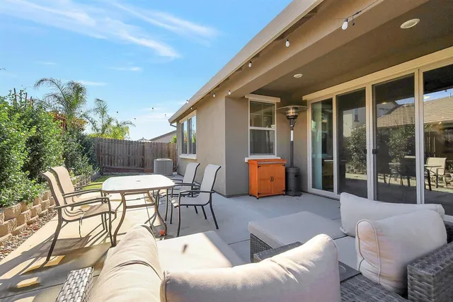 $575,000 | 3755 Edington Drive, Rancho Cordova, CA 95742