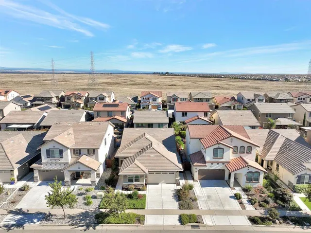 $575,000 | 3755 Edington Drive, Rancho Cordova, CA 95742