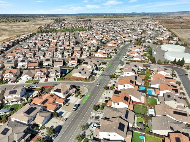 $575,000 | 3755 Edington Drive, Rancho Cordova, CA 95742