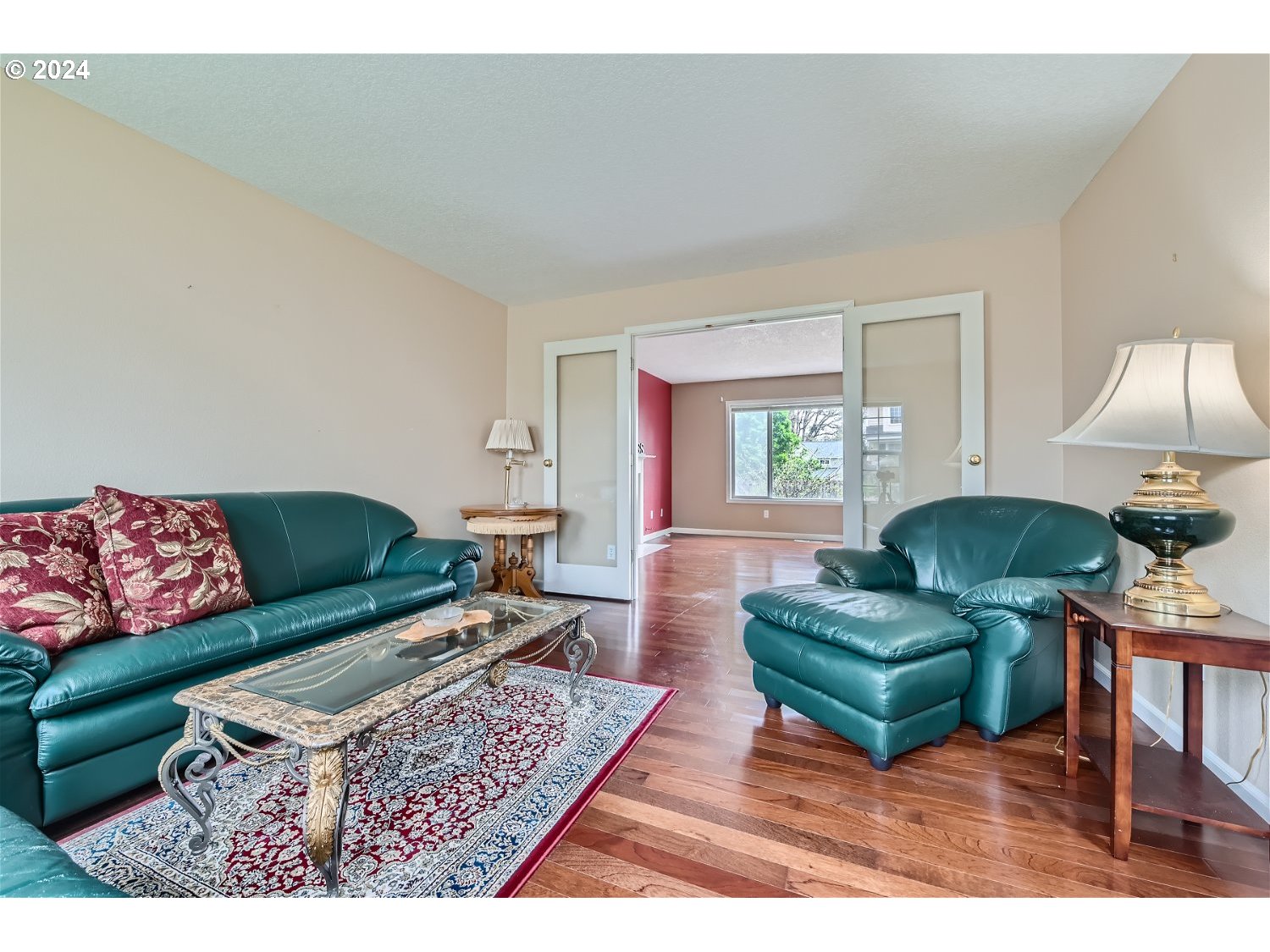 58916 Evergreen Loop St. Helens, OR 97051 - Photo 7 of 28 a living room with furniture and a rug