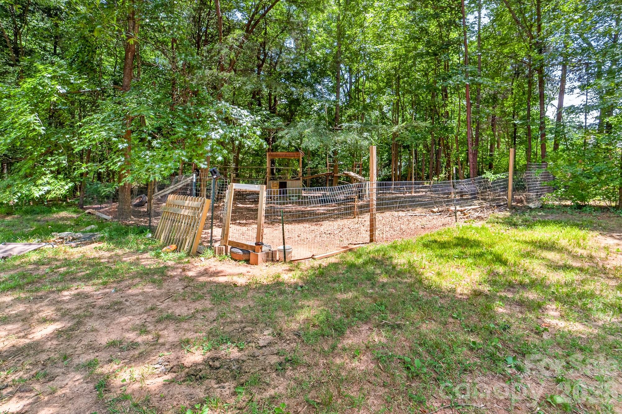 2446 Woods Road York, SC 29745 - Photo 16 of 37