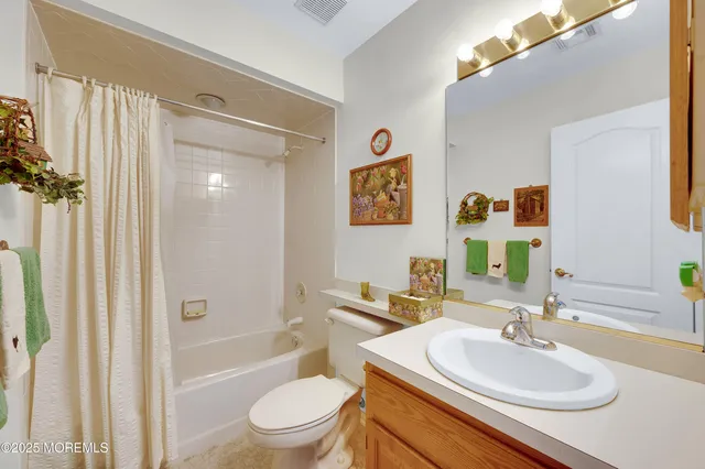 $449,900 | 9 Westgate Court, Toms River, NJ 08757