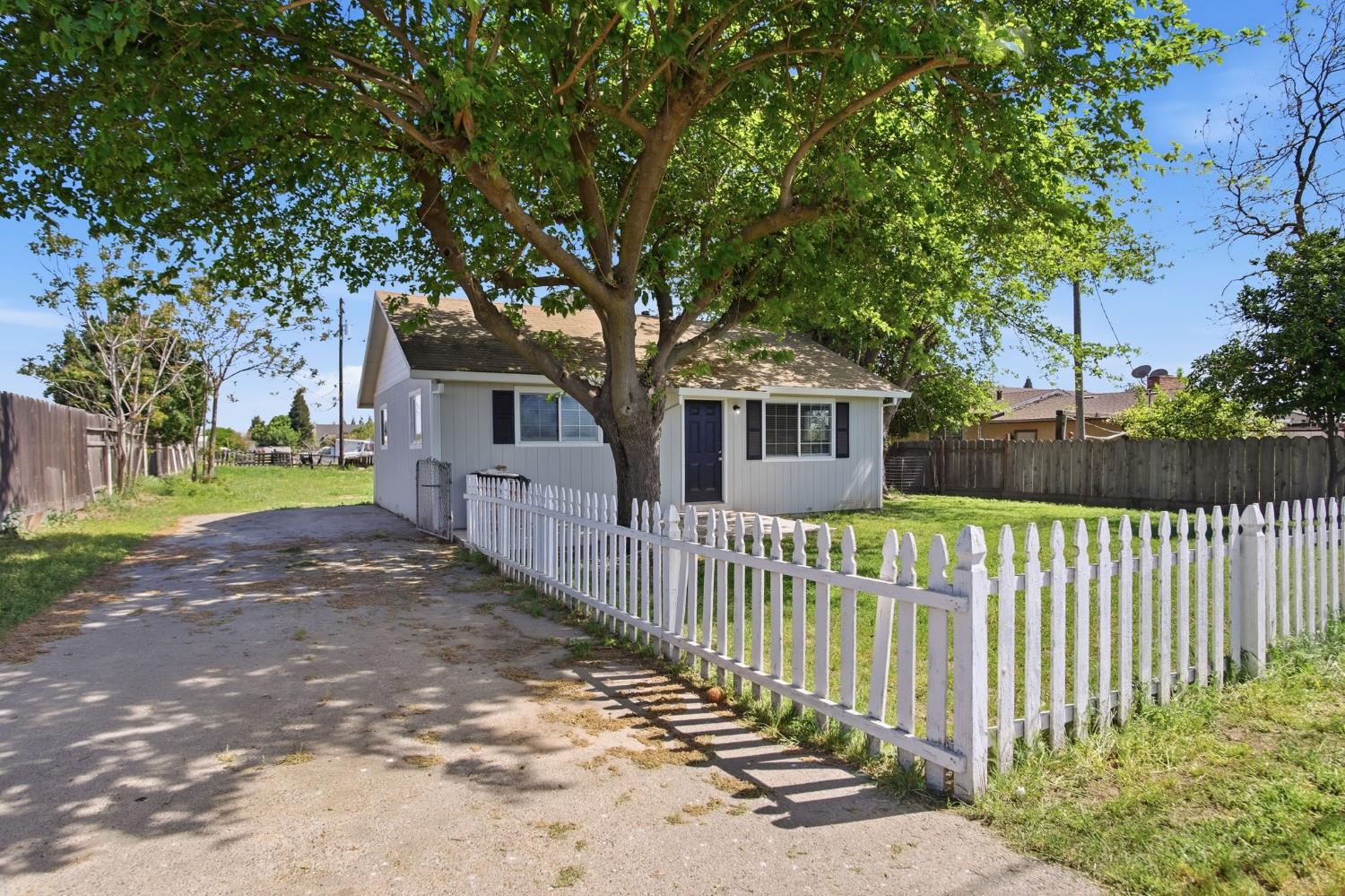 830 Montpelier Road Hickman, CA 95323 - Photo 4 of 29