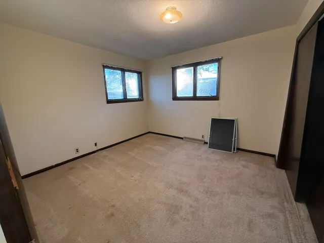 $550,000 | 275 South 8th Avenue, Fruitport, MI 49415