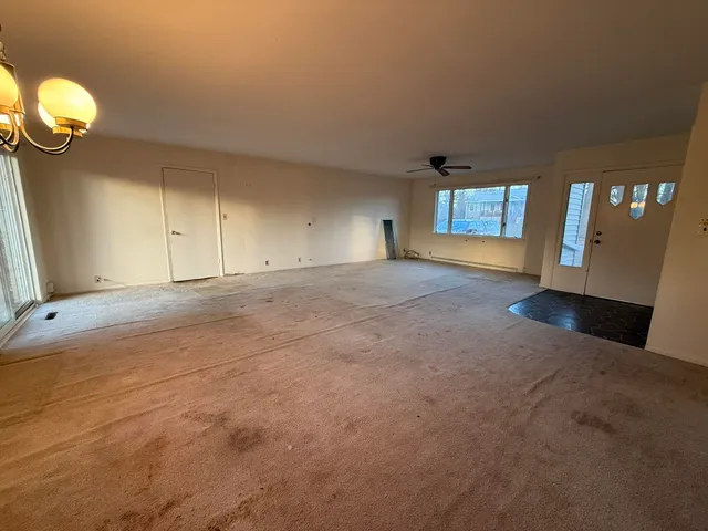 $550,000 | 275 South 8th Avenue, Fruitport, MI 49415