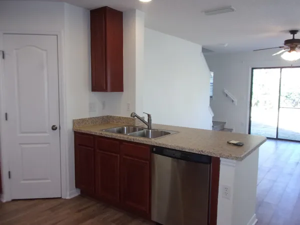 $2,000 | 274 Syrah Way, St. Augustine, FL 32084