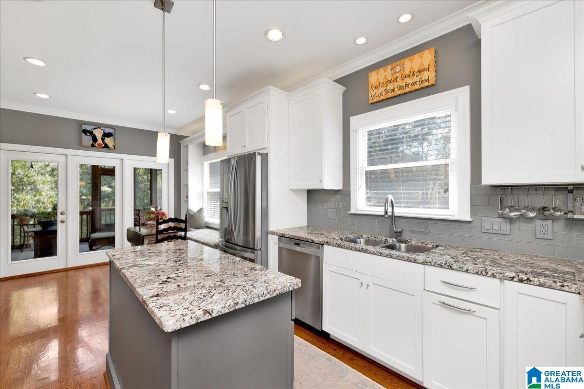 708 Meadow Ridge Court Birmingham, AL 35242 - Photo 7 of 65