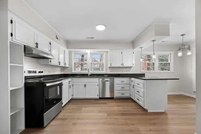 $449,900 | 1003 Pickett Drive, Tullahoma, TN 37388