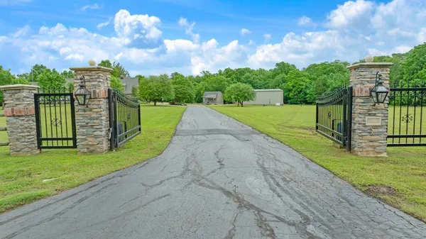 $1,400,000 | 3116 Stillhouse Road, Paris, TX 75462