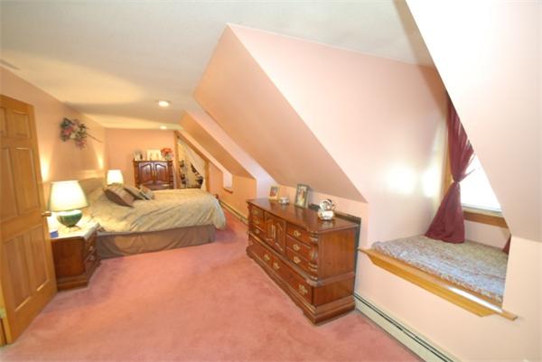 29 Middle Road Amesbury, MA 01913 - Photo 13 of 30