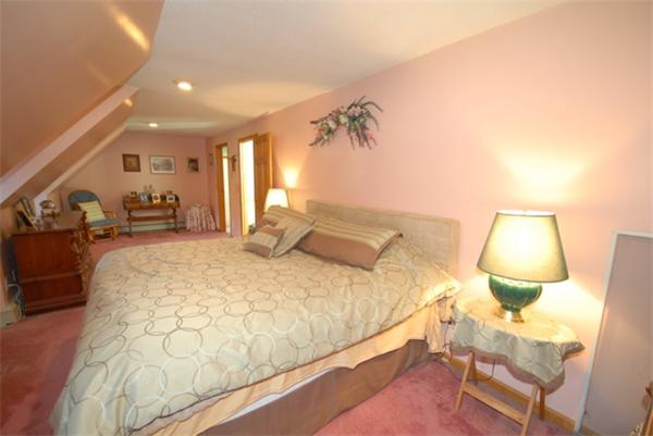 29 Middle Road Amesbury, MA 01913 - Photo 14 of 30