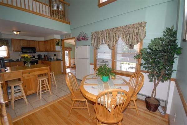29 Middle Road Amesbury, MA 01913 - Photo 4 of 30