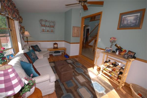 29 Middle Road Amesbury, MA 01913 - Photo 7 of 30