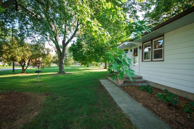 $350,000 | 9050 5th Street, Baroda, MI 49101