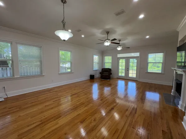 $3,000 | 2604 Ulysses Road, Tallahassee, FL 32312