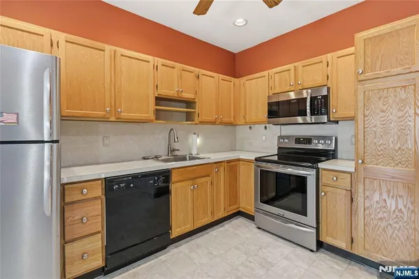 $269,000 | 5322 Richmond Road, Unit 322, West Milford, NJ 07480