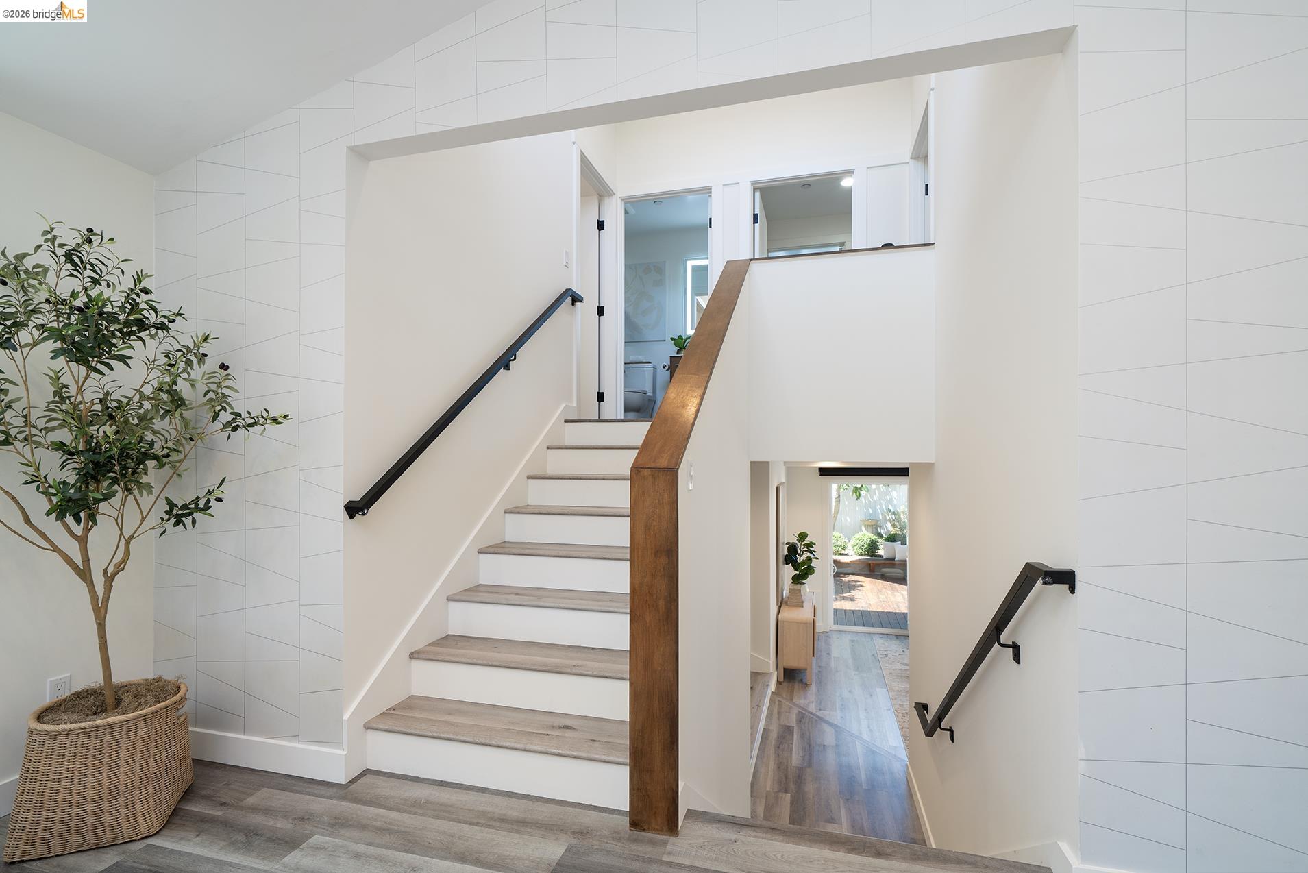 1470 Cornell Avenue Berkeley, CA 94702 - Photo 22 of 61