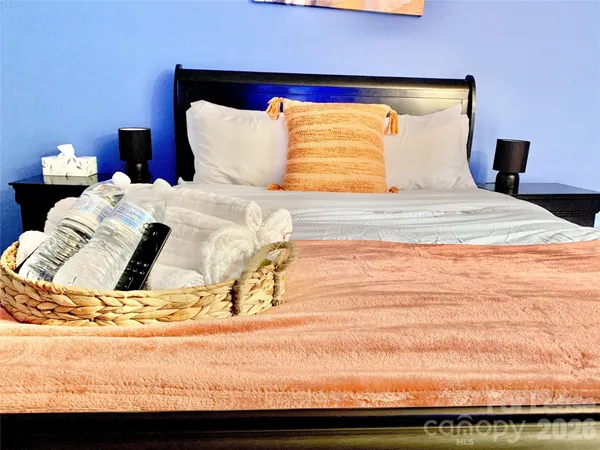 $1,250 | 500 Umstead Drive, Chapel Hill, NC 27516