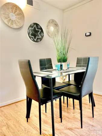 $1,250 | 500 Umstead Drive, Chapel Hill, NC 27516