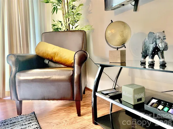 $1,250 | 500 Umstead Drive, Chapel Hill, NC 27516