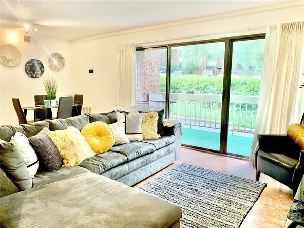 $1,250 | 500 Umstead Drive, Chapel Hill, NC 27516