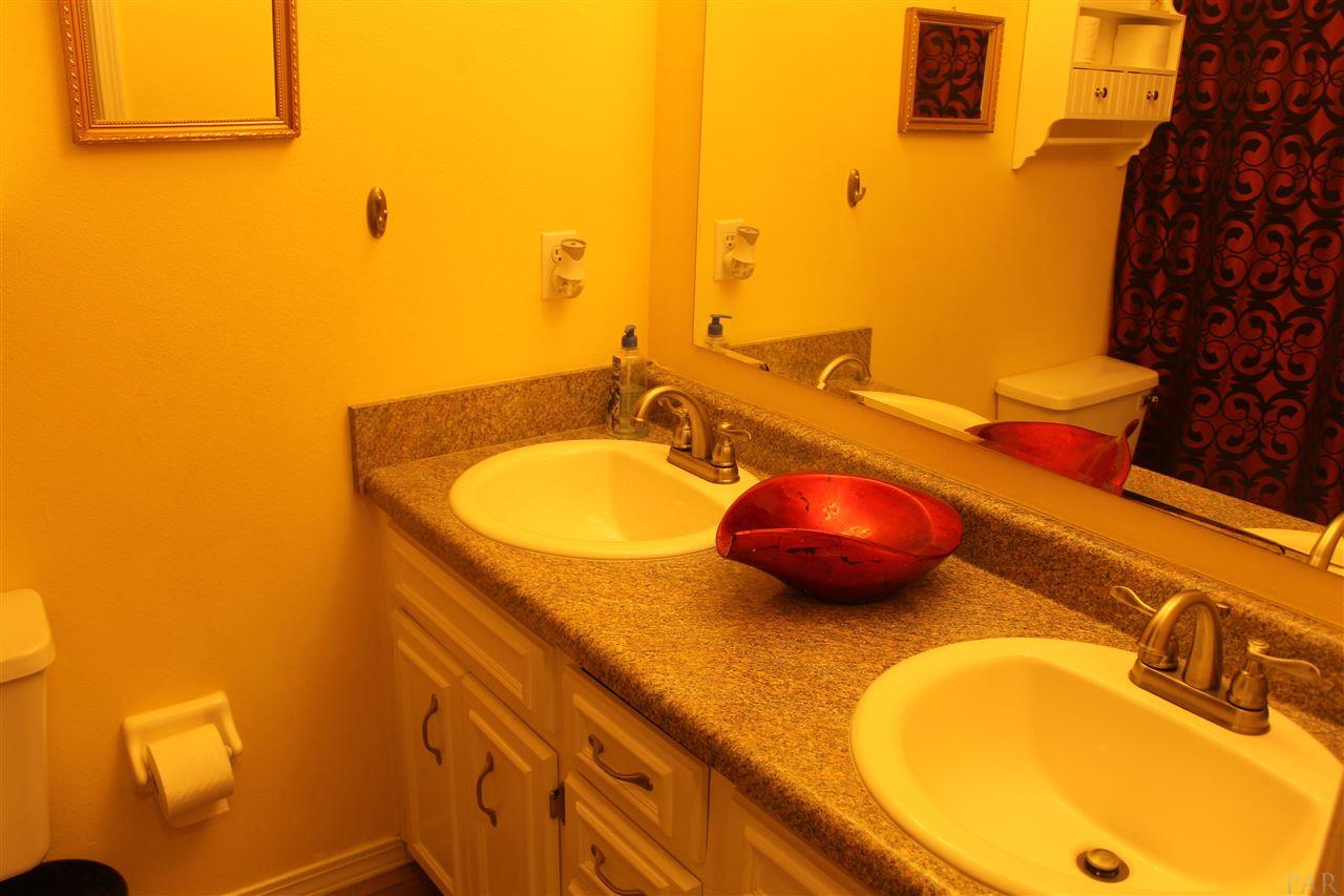 2125 Foxford Street Cantonment, FL 32533 - Photo 18 of 31