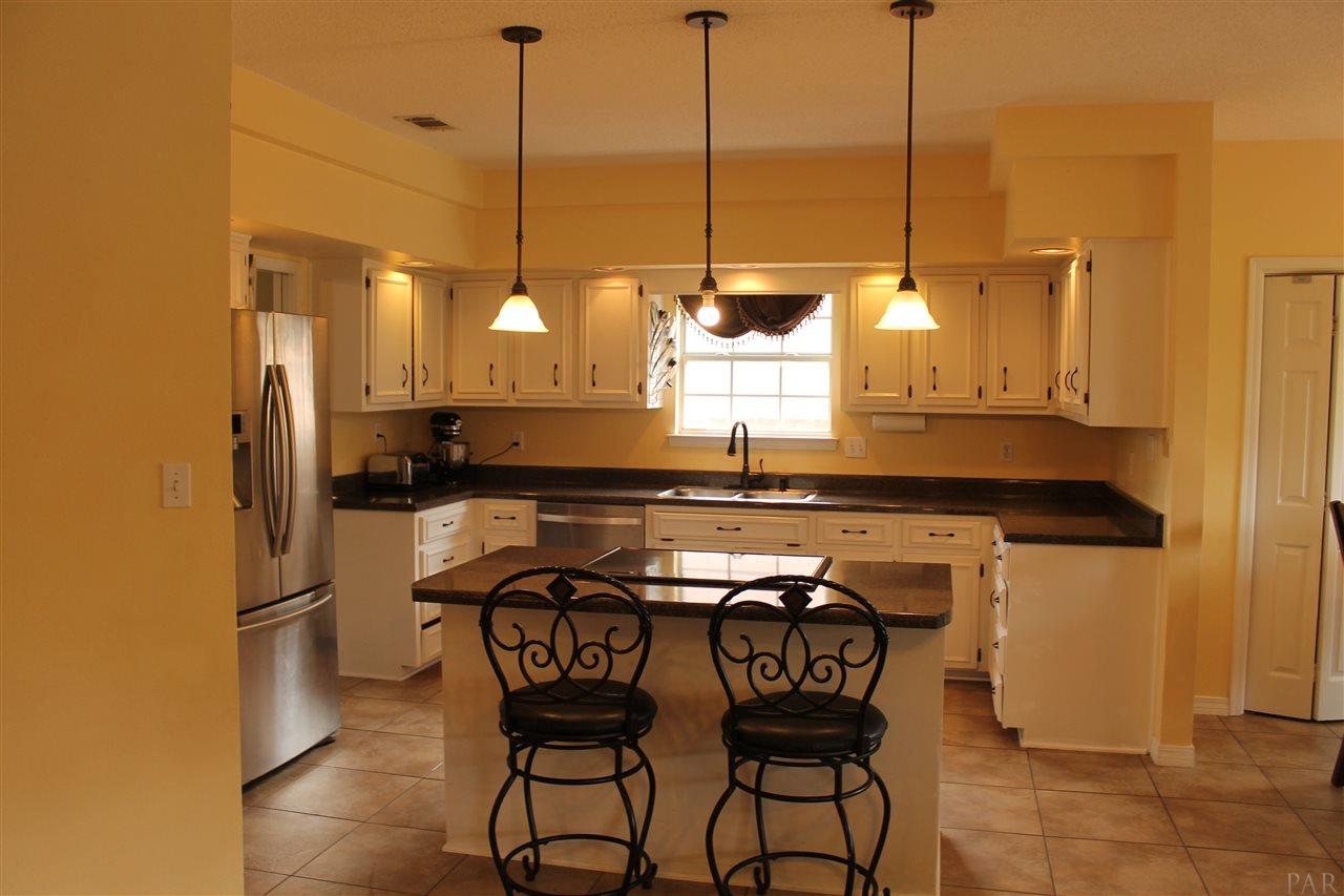 2125 Foxford Street Cantonment, FL 32533 - Photo 10 of 31