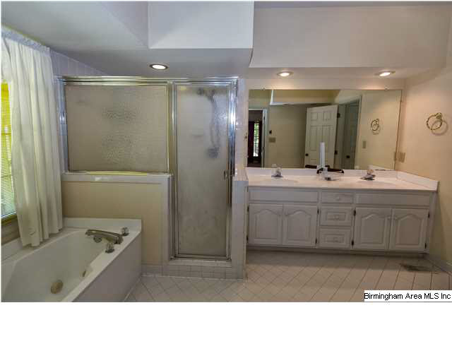 2808 Crossgate Circle Birmingham, AL 35216 - Photo 19 of 32