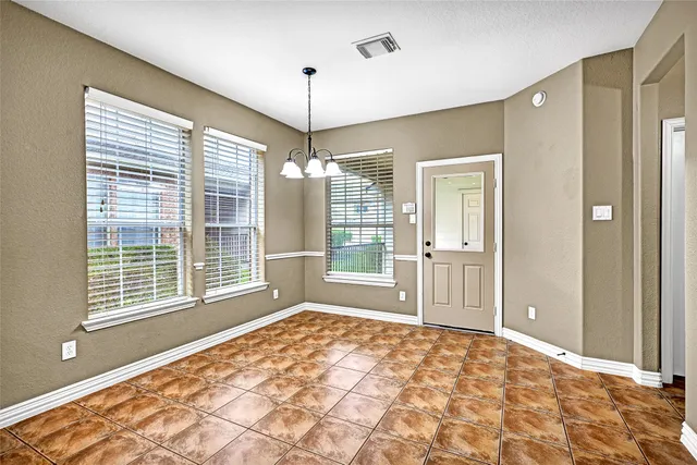 $2,400 | 38 Ginger Jar Street, The Woodlands, TX 77382