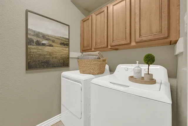 $2,400 | 38 Ginger Jar Street, The Woodlands, TX 77382