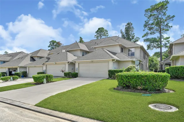 $2,400 | 38 Ginger Jar Street, The Woodlands, TX 77382