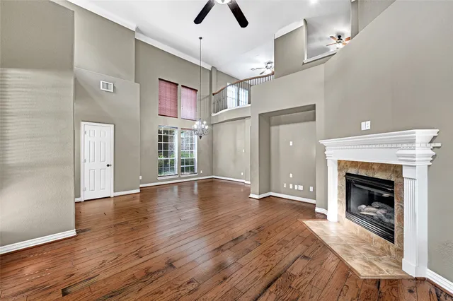 $2,400 | 38 Ginger Jar Street, The Woodlands, TX 77382
