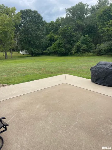 $334,900 | 117 Jeremy Drive, Carterville, IL 62918