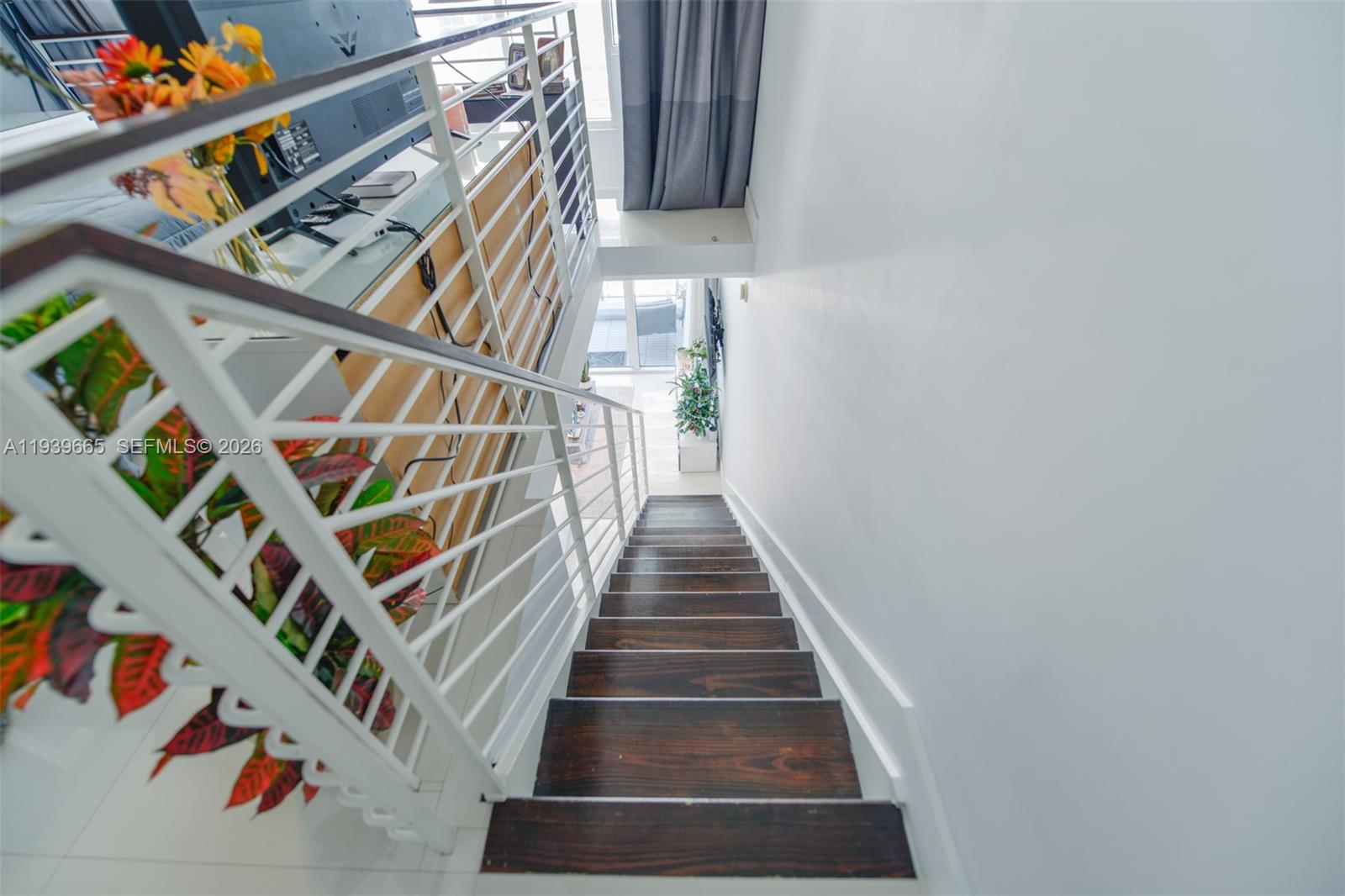 60 Southwest 13th Street, Unit 2404 Miami, FL 33130 - Photo 11 of 28 a view of entryway