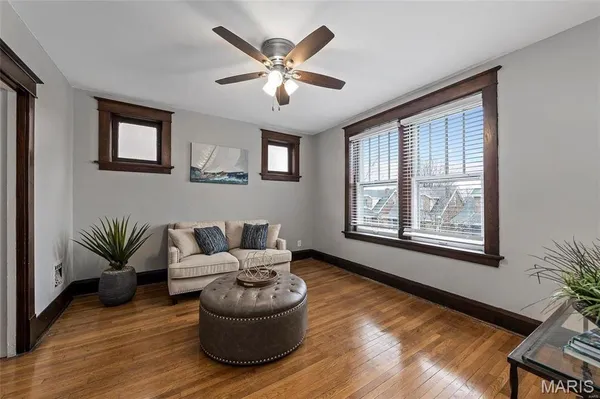 $1,150 | 6119 Southwest Avenue, Unit 2F, St. Louis, MO 63139