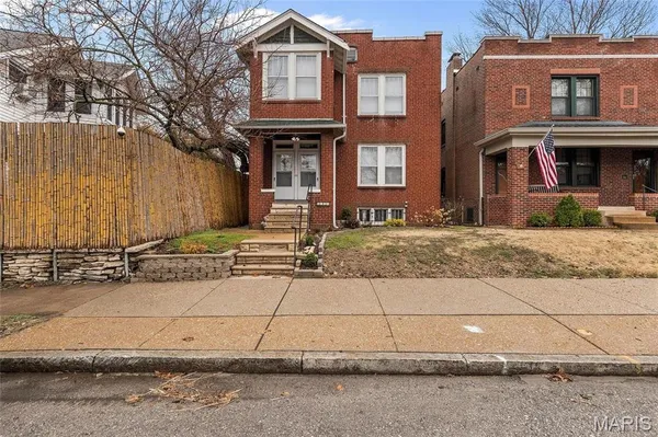 $1,150 | 6119 Southwest Avenue, Unit 2F, St. Louis, MO 63139