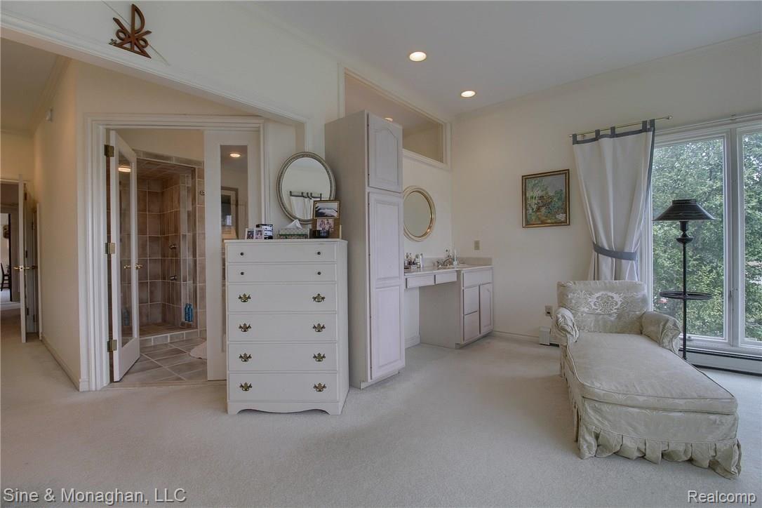 1823 River Road St. Clair, MI 48079 - Photo 23 of 47 23 - Master_Bedroom_3rd_View.jpg