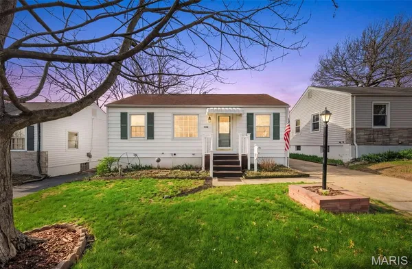 $149,900 | 10512 St Francis Lane, St. Ann, MO 63074