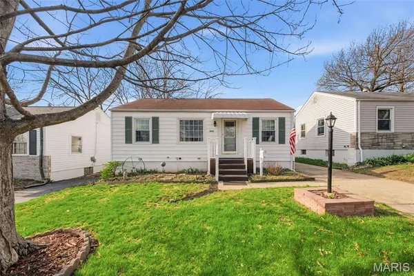 $149,900 | 10512 St Francis Lane, St. Ann, MO 63074