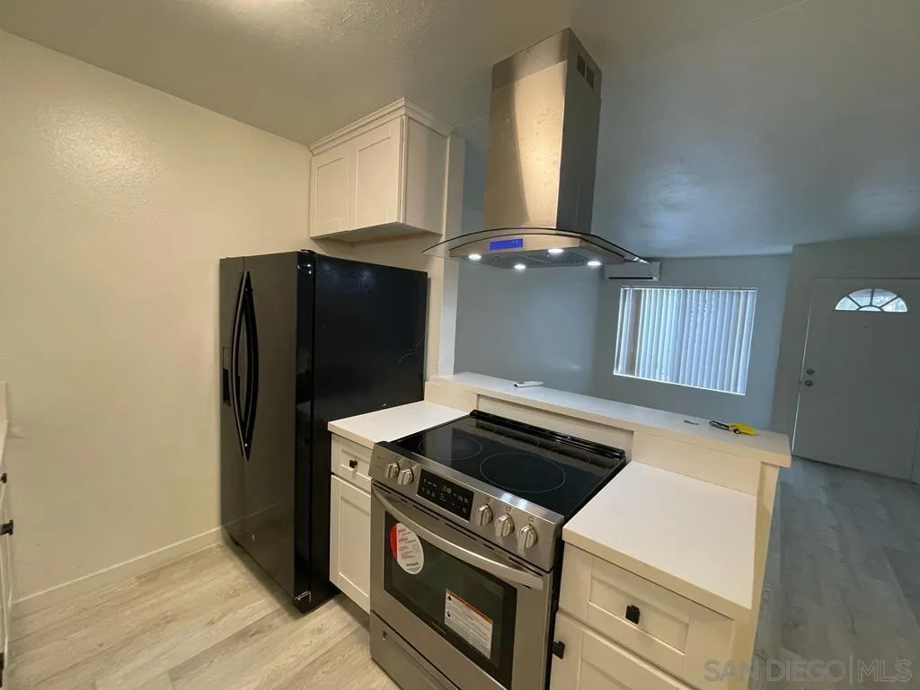 702 R Avenue National City, CA 91950 - Photo 2 of 10